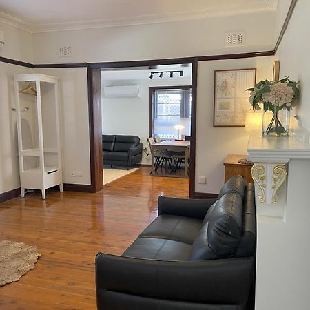Globe Apartments Wagga Wagga Extérieur photo