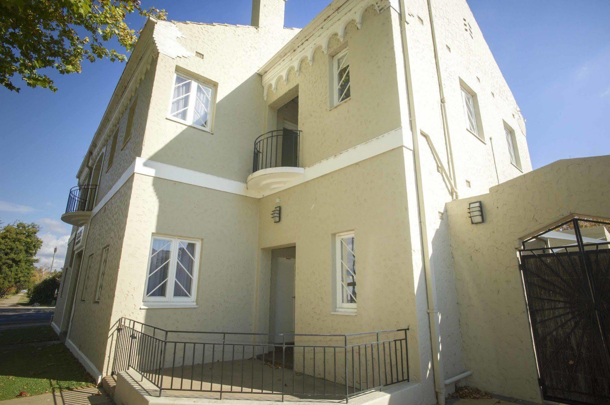 Globe Apartments Wagga Wagga Extérieur photo