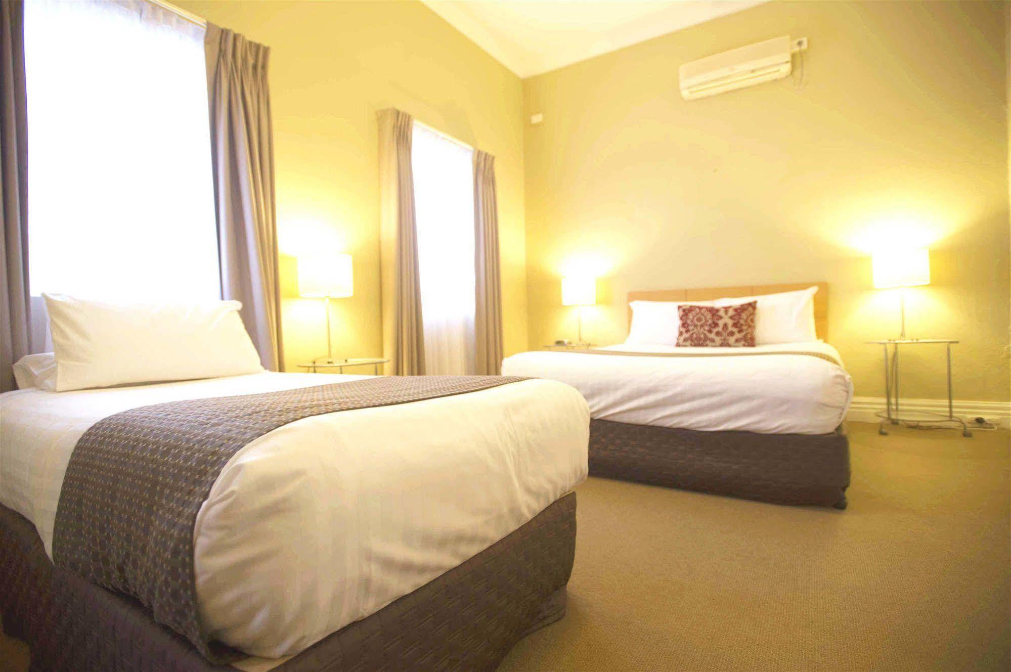 Globe Apartments Wagga Wagga Extérieur photo