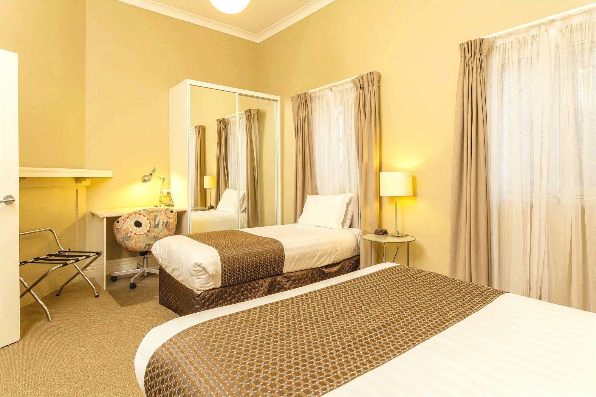 Globe Apartments Wagga Wagga Extérieur photo